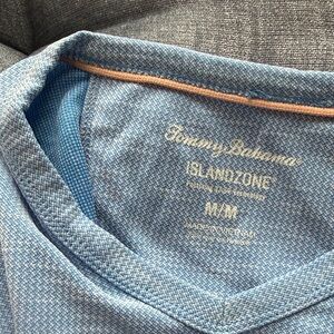 Tommy Bahama Mens IslandZone Light Blue  V neck 37.5 technology Medium M
